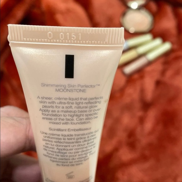 Becca highlighter bundle - Picture 2 of 5